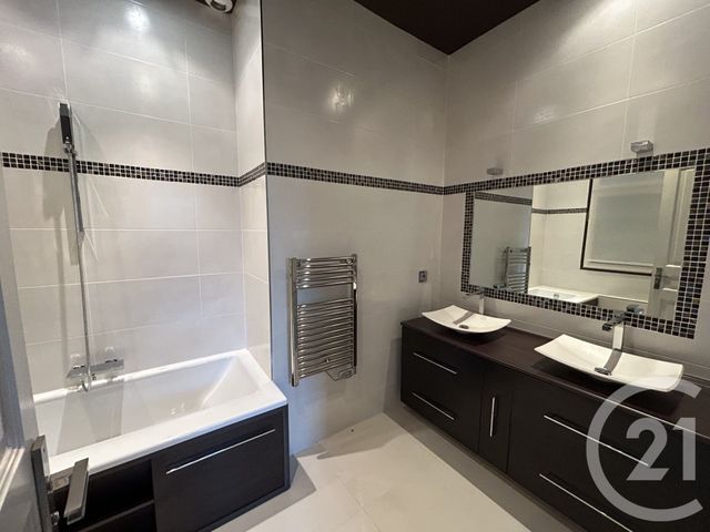 Maison à vendre - 7 pièces - 274,33 m2 - St Maur Des Fosses - 94 - ILE-DE-FRANCE