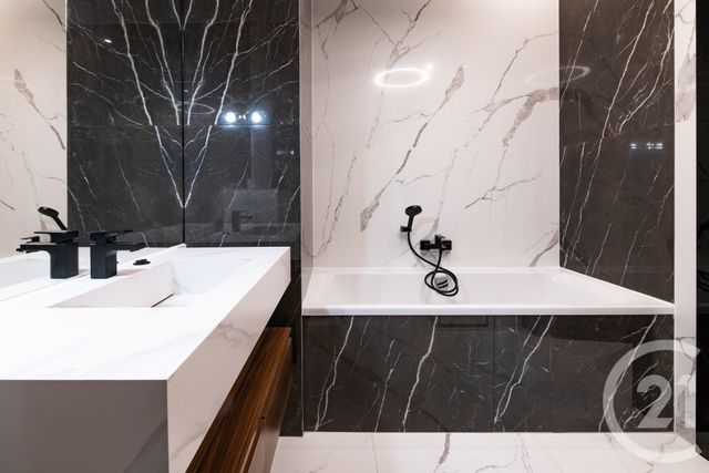 Appartement F4 &agrave; vendre - 5 pi&egrave;ces - 82,26 m2 - La Varenne St Hilaire - 94 - ILE-DE-FRANCE