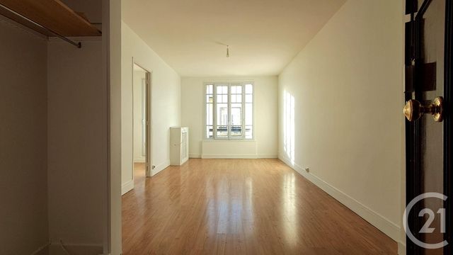Appartement F2 à vendre ST MAUR DES FOSSES
