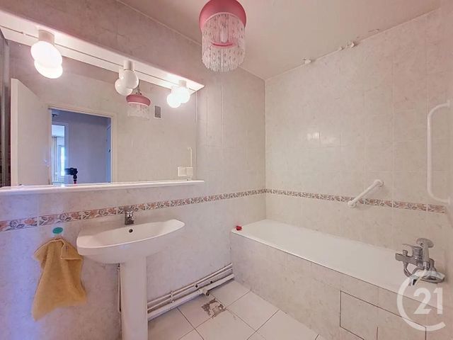 Appartement F4 &agrave; vendre - 4 pi&egrave;ces - 93,71 m2 - St Maur Des Fosses - 94 - ILE-DE-FRANCE