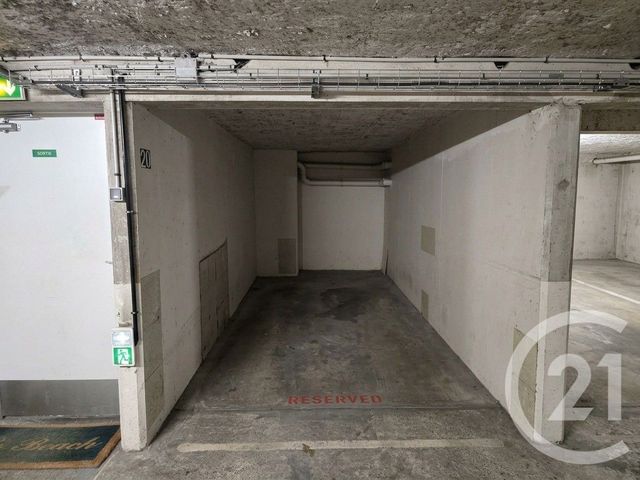 Parking &agrave; vendre - 13 m2 - La Varenne St Hilaire - 94 - ILE-DE-FRANCE