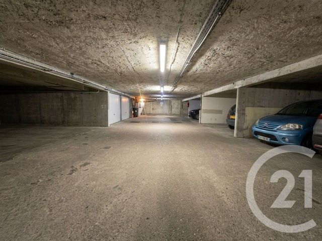 Parking &agrave; vendre - 13 m2 - La Varenne St Hilaire - 94 - ILE-DE-FRANCE
