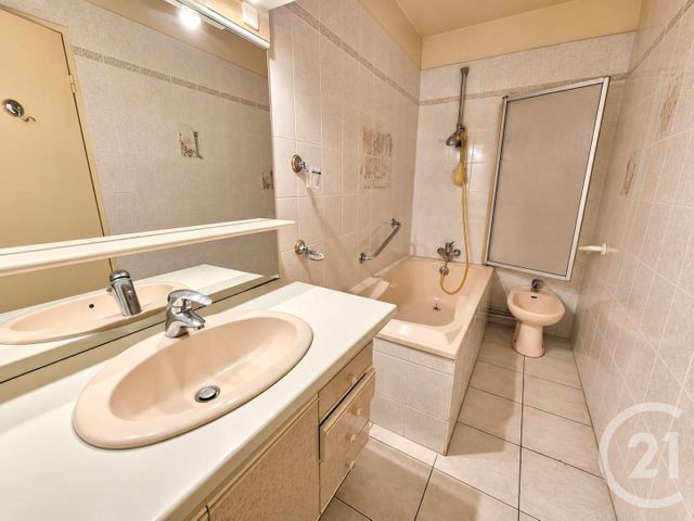 Appartement F4 &agrave; vendre - 4 pi&egrave;ces - 75,43 m2 - St Maur Des Fosses - 94 - ILE-DE-FRANCE
