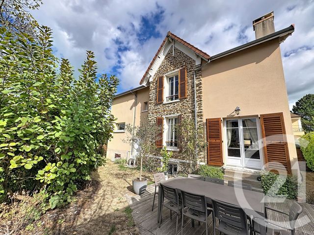 Maison 7 pièces 167 m² · à Saint-Maur-des-Fossés · 166,8 m² · 910 000 €