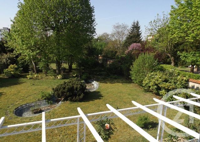 Maison à vendre - 8 pièces - 157 m2 - La Varenne St Hilaire - 94 - ILE-DE-FRANCE