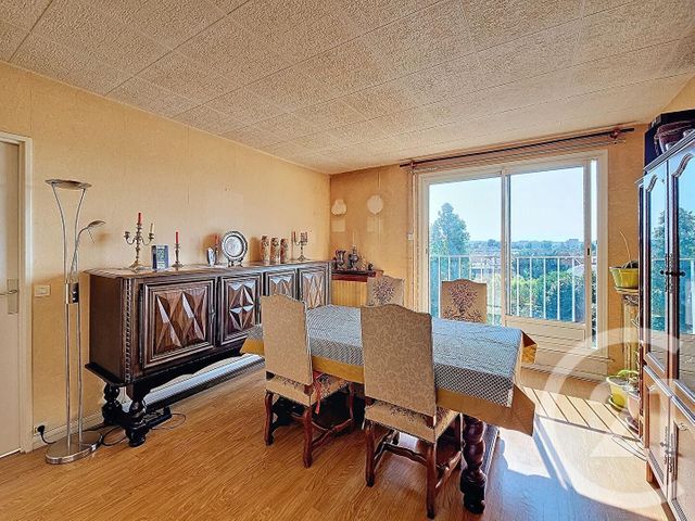 Prix immobilier ST MAUR DES FOSSES - Photo d’un appartement vendu