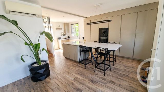 Maison &agrave; vendre - 7 pi&egrave;ces - 151,06 m2 - La Varenne St Hilaire - 94 - ILE-DE-FRANCE