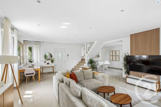Maison &agrave; vendre - 8 pi&egrave;ces - 246 m2 - St Maur Des Fosses - 94 - ILE-DE-FRANCE