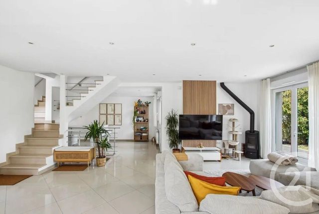 Maison &agrave; vendre - 8 pi&egrave;ces - 246 m2 - St Maur Des Fosses - 94 - ILE-DE-FRANCE