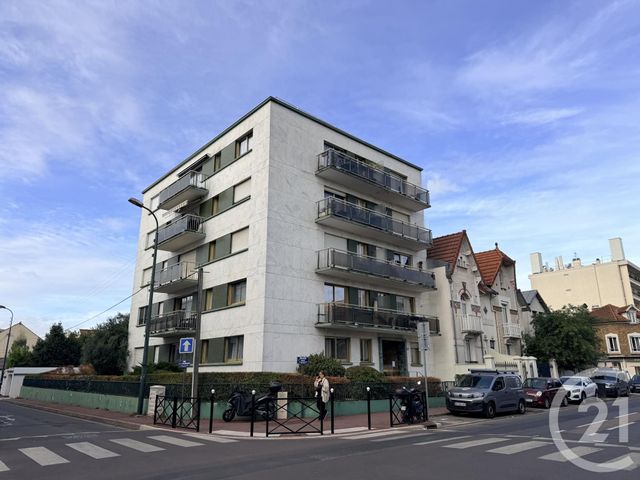 parking - ST MAUR DES FOSSES - 94