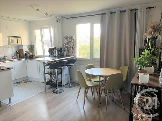 Appartement F2 &agrave; louer - 2 pi&egrave;ces - 40 m2 - St Maur Des Fosses - 94 - ILE-DE-FRANCE
