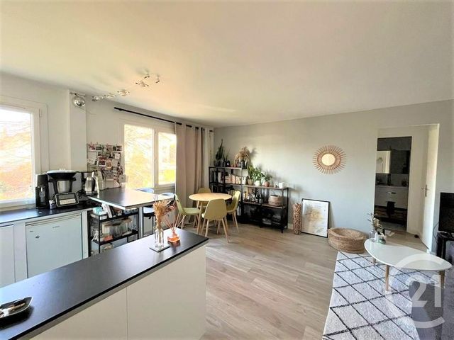 Appartement F2 &agrave; louer - 2 pi&egrave;ces - 40 m2 - St Maur Des Fosses - 94 - ILE-DE-FRANCE