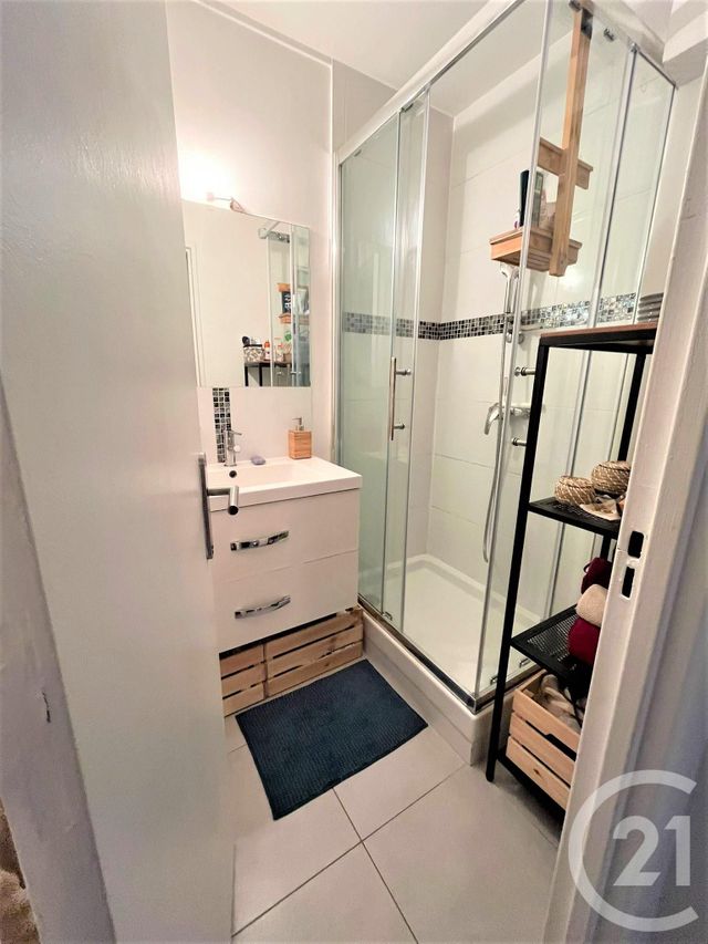 Appartement F2 &agrave; louer - 2 pi&egrave;ces - 40 m2 - St Maur Des Fosses - 94 - ILE-DE-FRANCE