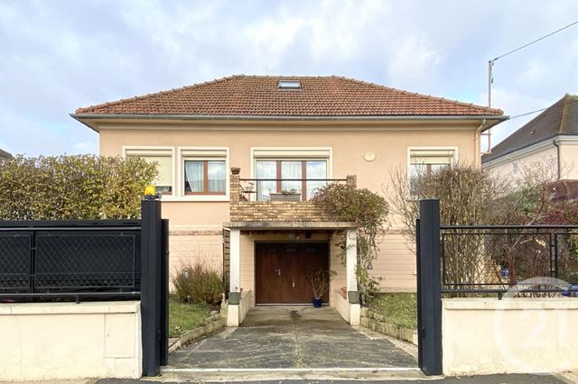 Maison à vendre - 6 pièces - 125,22 m2 - Pontault Combault - 77 - ILE-DE-FRANCE