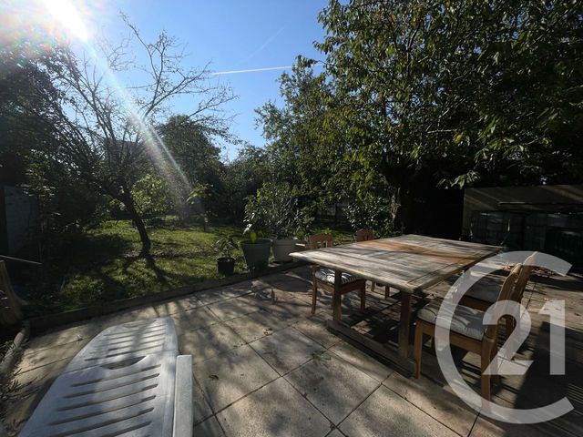 Maison à vendre - 5 pièces - 120 m2 - Pontault Combault - 77 - ILE-DE-FRANCE