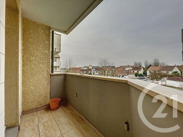 Appartement F2 à vendre - 2 pièces - 55,29 m2 - Pontault Combault - 77 - ILE-DE-FRANCE