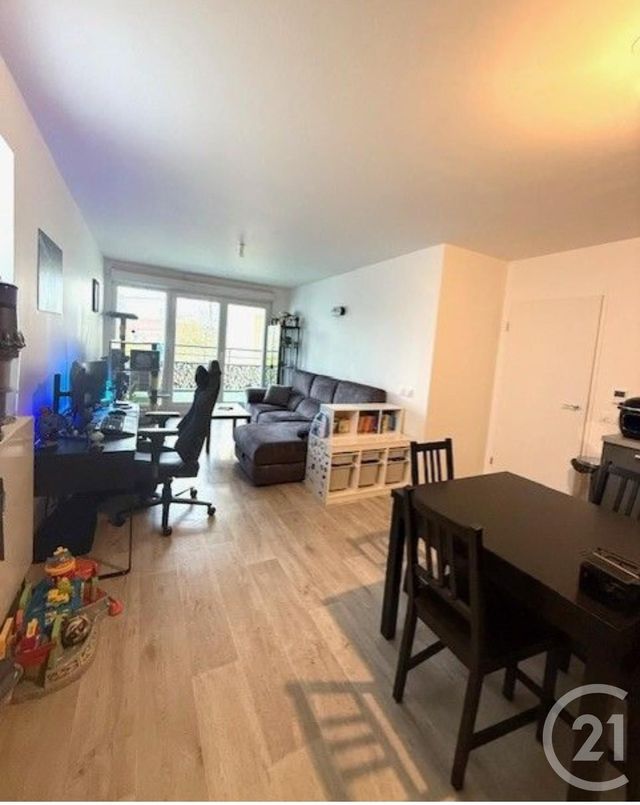 Appartement F3 à vendre - 3 pièces - 63,49 m2 - Pontault Combault - 77 - ILE-DE-FRANCE