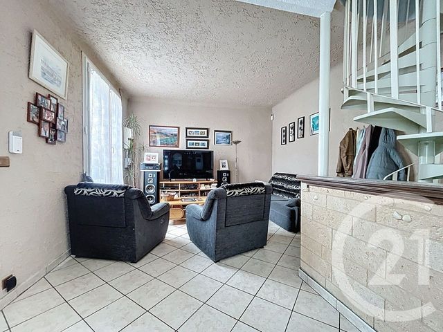 Maison à vendre - 5 pièces - 100 m2 - Pontault Combault - 77 - ILE-DE-FRANCE