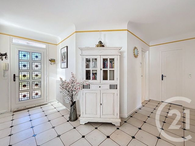 Maison &agrave; vendre - 7 pi&egrave;ces - 180 m2 - Pontault Combault - 77 - ILE-DE-FRANCE