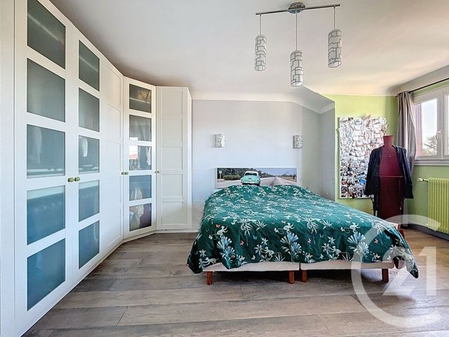 Maison &agrave; vendre - 7 pi&egrave;ces - 180 m2 - Pontault Combault - 77 - ILE-DE-FRANCE