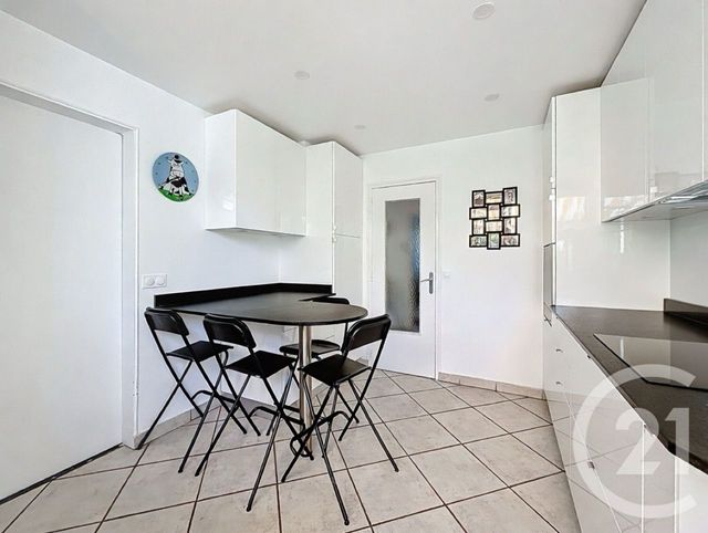 Maison &agrave; vendre - 7 pi&egrave;ces - 180 m2 - Pontault Combault - 77 - ILE-DE-FRANCE