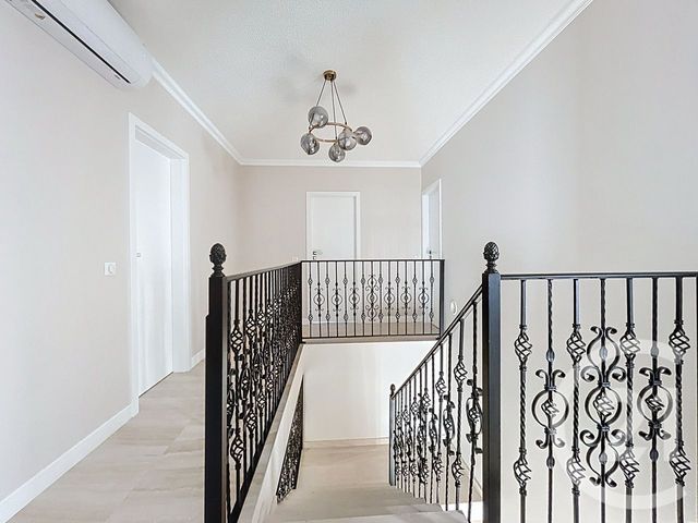 Maison à vendre - 7 pièces - 166 m2 - Pontault Combault - 77 - ILE-DE-FRANCE