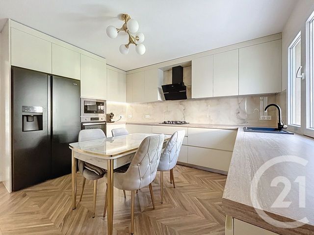 Maison à vendre - 7 pièces - 166 m2 - Pontault Combault - 77 - ILE-DE-FRANCE