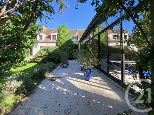 Maison à vendre - 11 pièces - 681,13 m2 - Pontault Combault - 77 - ILE-DE-FRANCE