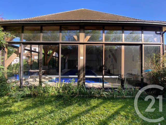 Maison à vendre - 11 pièces - 681,13 m2 - Pontault Combault - 77 - ILE-DE-FRANCE