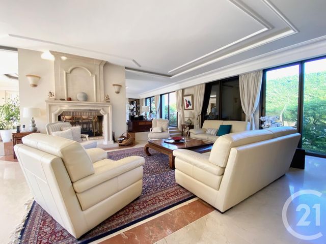 Maison à vendre - 11 pièces - 681,13 m2 - Pontault Combault - 77 - ILE-DE-FRANCE