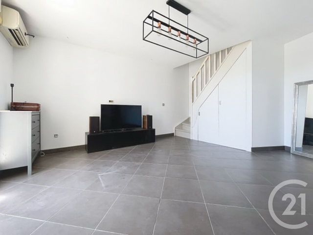 Appartement Duplex à vendre - 3 pièces - 55,45 m2 - Pontault Combault - 77 - ILE-DE-FRANCE