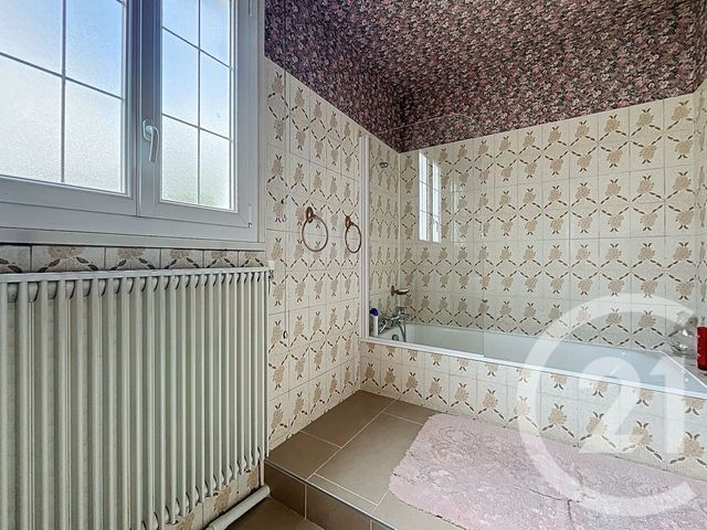 Maison à vendre - 5 pièces - 141 m2 - Pontault Combault - 77 - ILE-DE-FRANCE