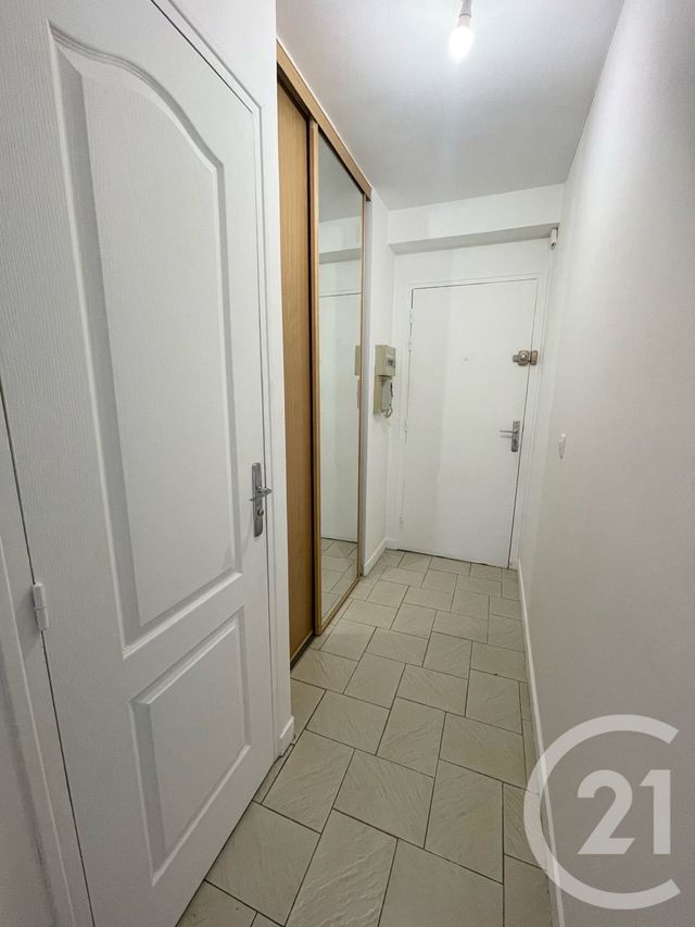 Appartement F3 à vendre - 3 pièces - 60 m2 - Pontault Combault - 77 - ILE-DE-FRANCE