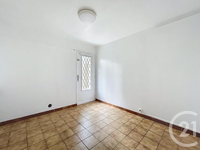 Maison &agrave; louer - 5 pi&egrave;ces - 90,80 m2 - Pontault Combault - 77 - ILE-DE-FRANCE