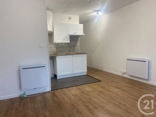 Appartement F1 &agrave; louer - 1 pi&egrave;ce - 23,75 m2 - Pontault Combault - 77 - ILE-DE-FRANCE