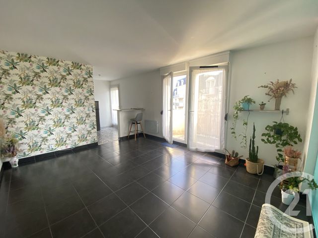 Appartement F1 &agrave; vendre - 1 pi&egrave;ce - 31 m2 - Pontault Combault - 77 - ILE-DE-FRANCE