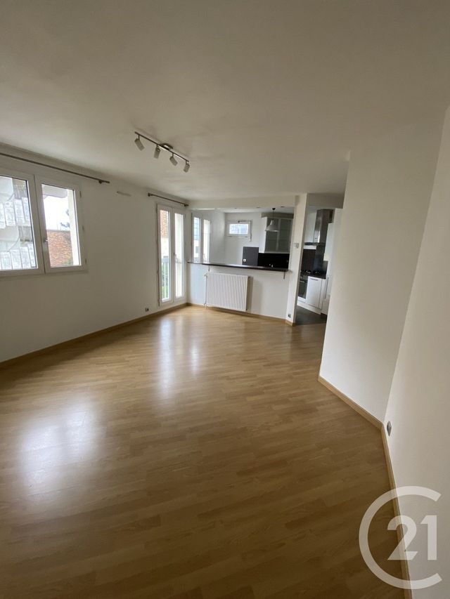 Appartement F2 &agrave; louer - 2 pi&egrave;ces - 53,79 m2 - Pontault Combault - 77 - ILE-DE-FRANCE