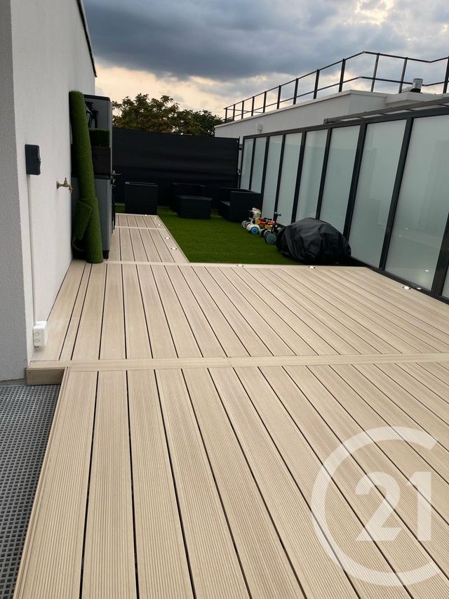 Appartement F4 &agrave; louer - 4 pi&egrave;ces - 72 m2 - Roissy En Brie - 77 - ILE-DE-FRANCE