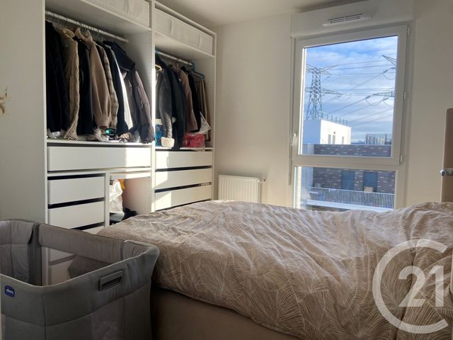 Appartement F4 &agrave; louer - 4 pi&egrave;ces - 72 m2 - Roissy En Brie - 77 - ILE-DE-FRANCE