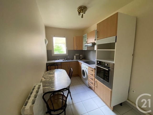 Appartement F2 &agrave; louer - 2 pi&egrave;ces - 57 m2 - Emerainville - 77 - ILE-DE-FRANCE