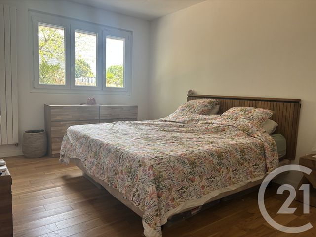 Maison &agrave; louer - 6 pi&egrave;ces - 150 m2 - Lesigny - 77 - ILE-DE-FRANCE
