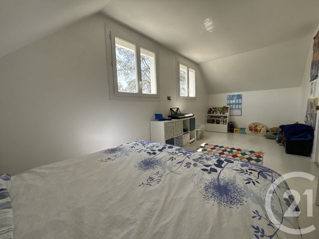Maison &agrave; louer - 6 pi&egrave;ces - 150 m2 - Lesigny - 77 - ILE-DE-FRANCE