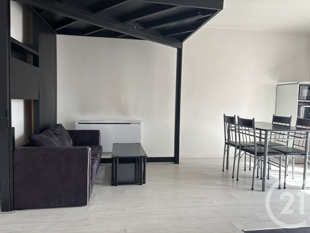 Appartement Studio &agrave; louer - 28 pi&egrave;ces - 28 m2 - Pontault Combault - 77 - ILE-DE-FRANCE