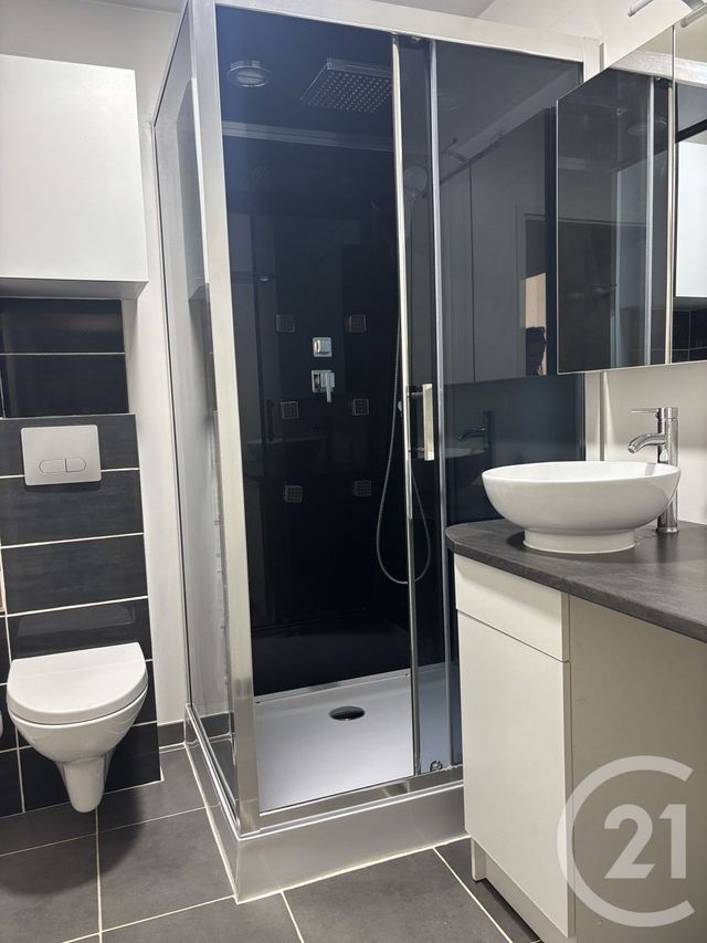 Appartement Studio &agrave; louer - 28 pi&egrave;ces - 28 m2 - Pontault Combault - 77 - ILE-DE-FRANCE