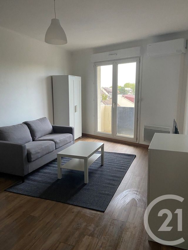 Appartement Studio &agrave; louer - 1 pi&egrave;ce - 25,30 m2 - Pontault Combault - 77 - ILE-DE-FRANCE