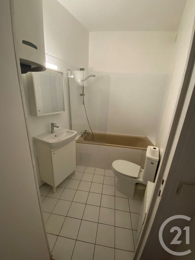 Appartement Studio &agrave; louer - 1 pi&egrave;ce - 25,30 m2 - Pontault Combault - 77 - ILE-DE-FRANCE