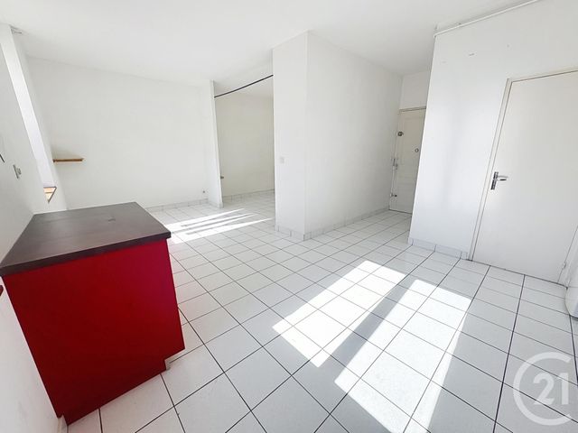 Appartement F1 bis à vendre - 2 pièces - 38 m2 - Lyon - 69007 - RHONE-ALPES