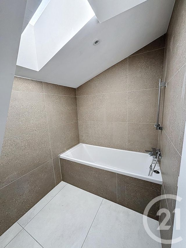 Appartement F4 &agrave; vendre - 4 pi&egrave;ces - 125,70 m2 - Ste Foy Les Lyon - 69 - RHONE-ALPES