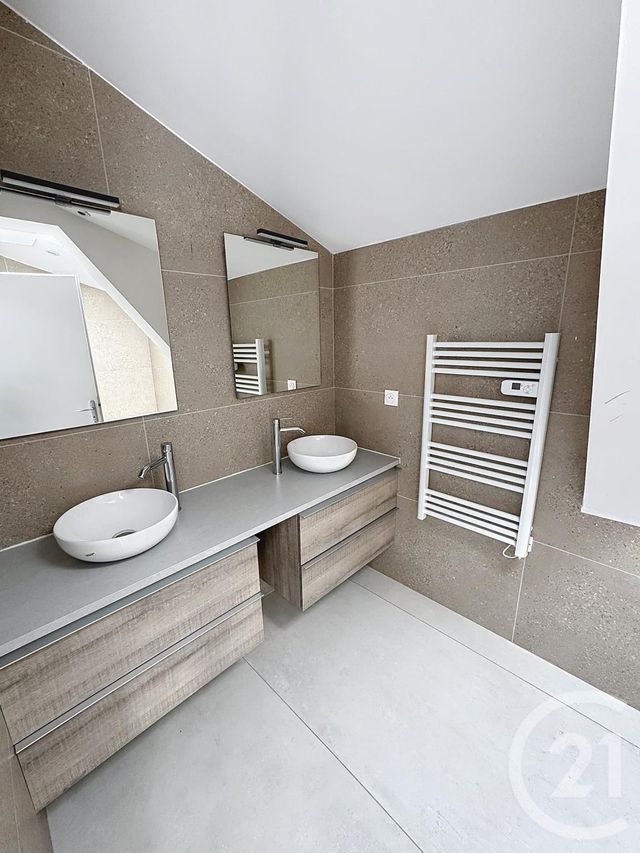 Appartement F4 &agrave; vendre - 4 pi&egrave;ces - 125,70 m2 - Ste Foy Les Lyon - 69 - RHONE-ALPES