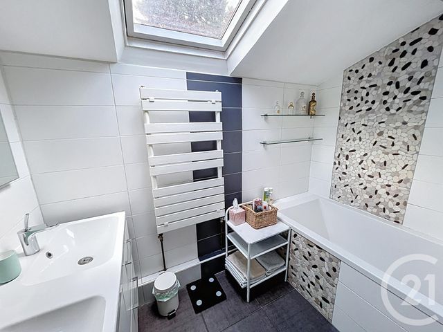 Maison &agrave; vendre - 4 pi&egrave;ces - 127 m2 - Meyzieu - 69 - RHONE-ALPES